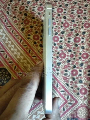 Apple iPhone 11 64 GB White