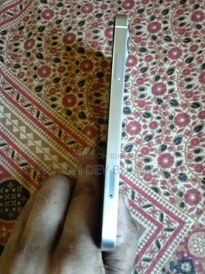 Apple iPhone 11 64 GB White