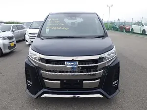 Toyota Noah 2021 Blue