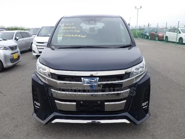 Toyota Noah 2021 Blue