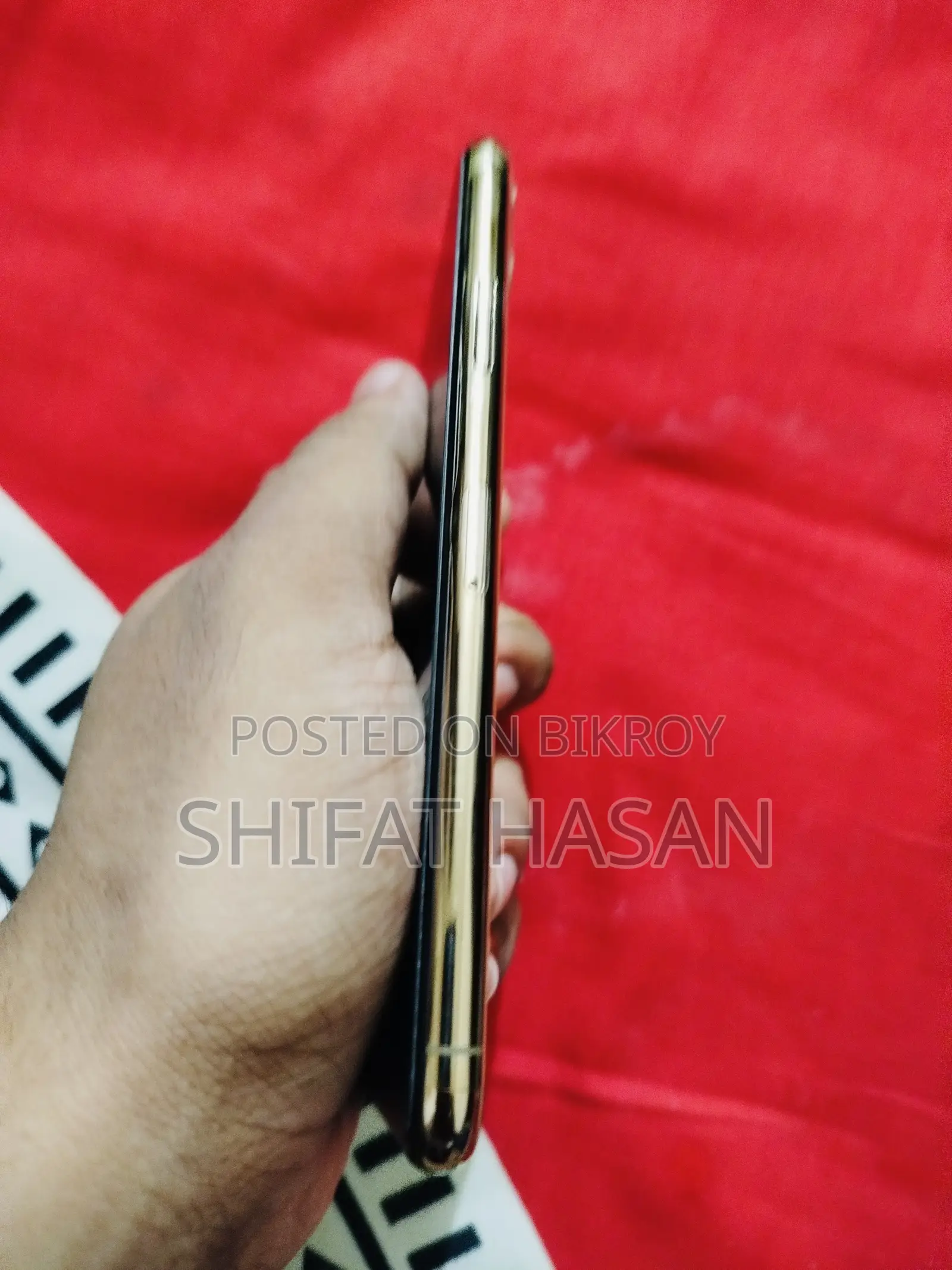New Apple iPhone 11 Pro Max 256 GB Gold
