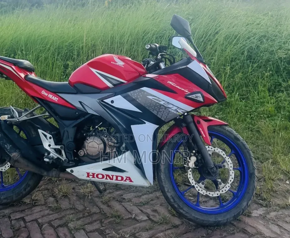 হোন্ডা সিবিআর ২০২০ লাল