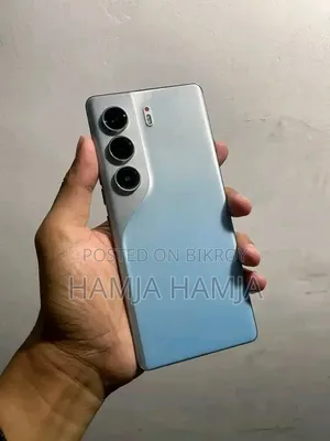 টেকনো ক্যামন ৪০ ২৫৬ জিবি হোয়াইট