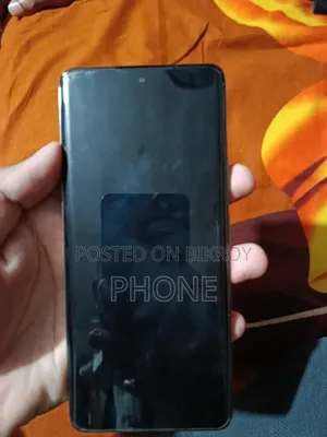 রিয়েলমি ১২ প্রো প্লাস ২৫৬ জিবি নীল