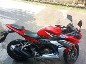 Honda CBR 2016 Red