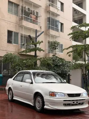 টয়োটা করোলা অটোমেটিক ১৯৯৫ পার্ল
