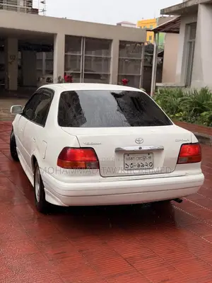 টয়োটা করোলা অটোমেটিক ১৯৯৫ পার্ল