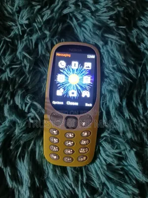 নকিয়া ৩৩১০ হলুদ