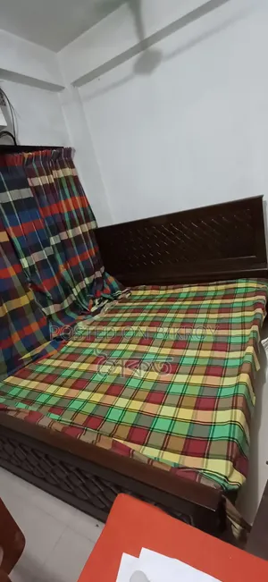 কিং সাইজ বেড