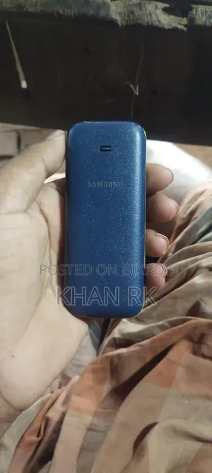 স্যামসাং গুরু মিউজিক ২ নীল