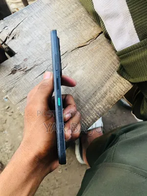 নতুন ইনফিনিক্স হট ৬০আই ২৫৬ জিবি কালো