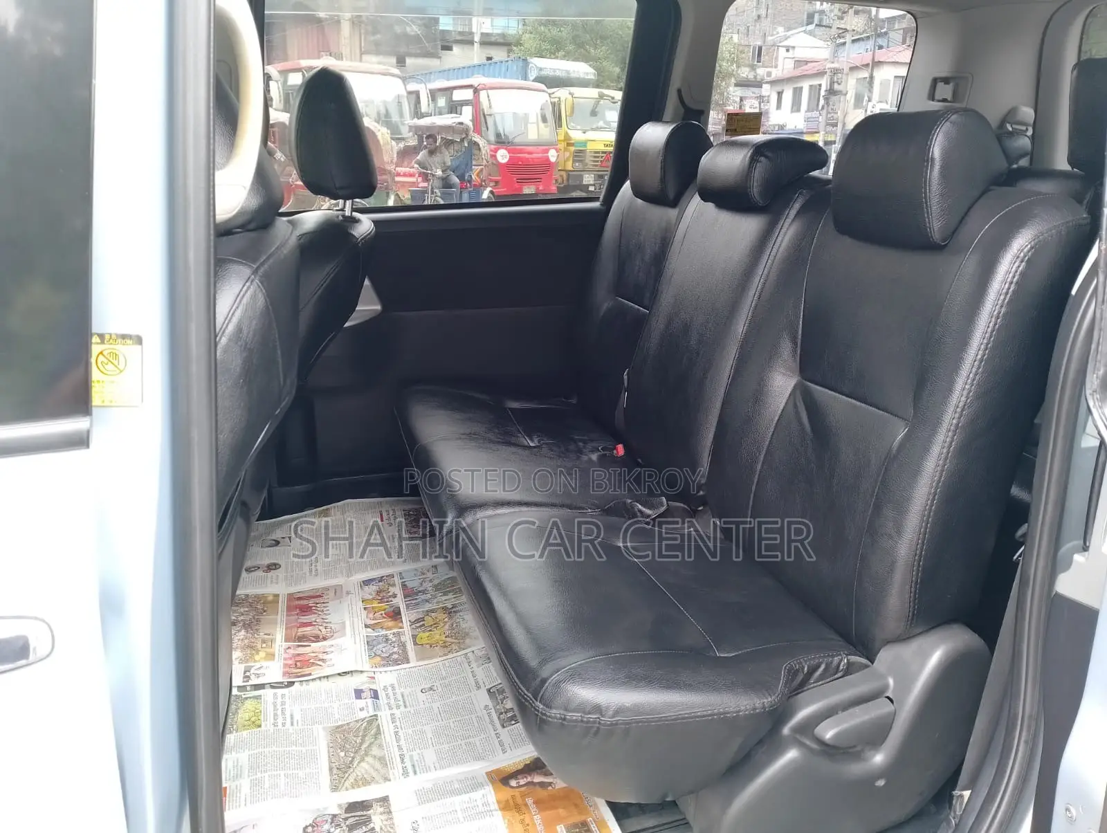 Toyota Noah 2.0 143hp AWD (7 Seater) 2010 Blue