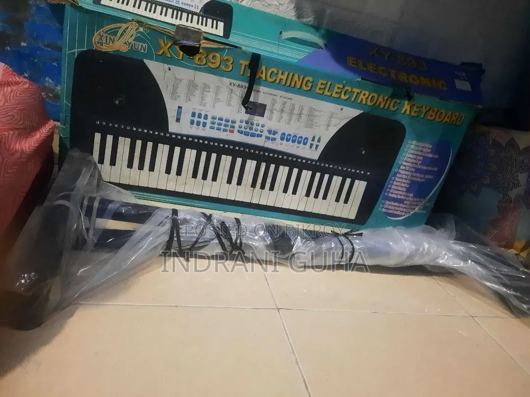 প্রফেশনাল মিউজিক কিবোর্ড