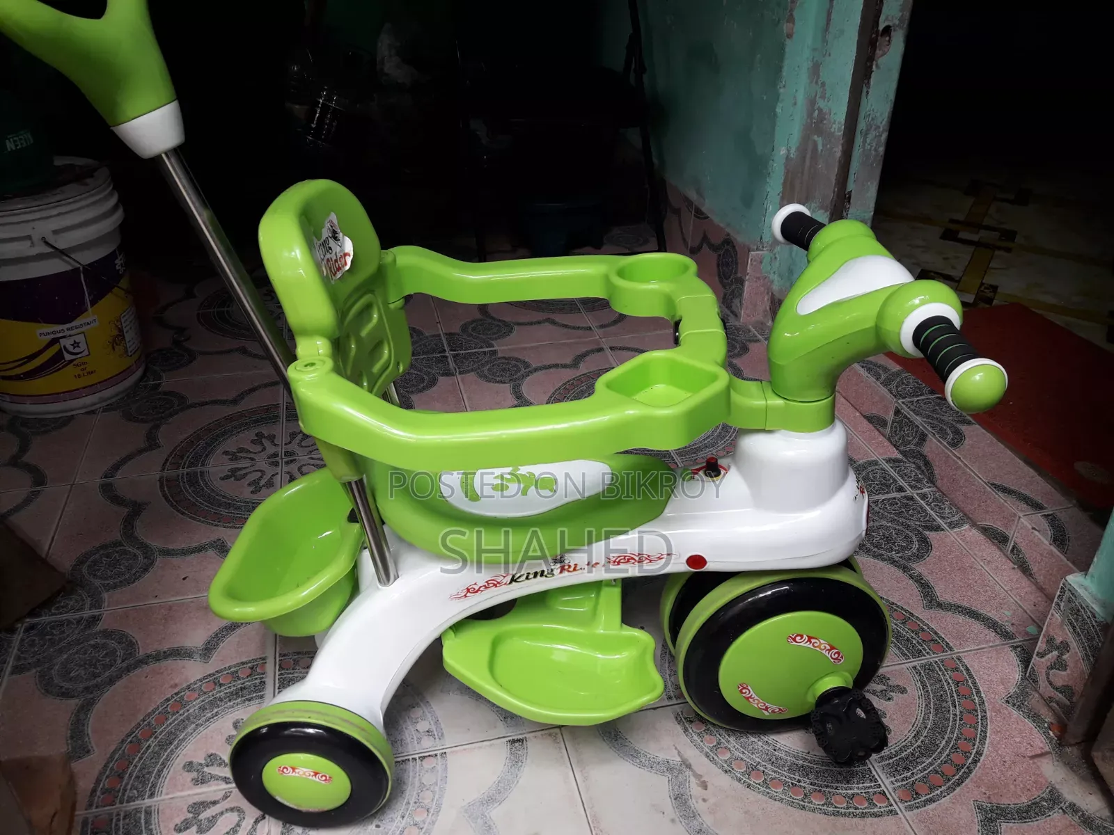বেবি ট্রাইসাইকেল
