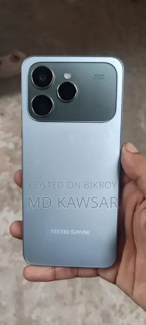 টেকনো স্পার্ক ৪০ ১২৮ জিবি সিলভার
