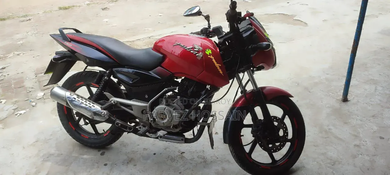 Bajaj Pulsar 150 2016 Red