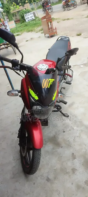 Bajaj Pulsar 150 2016 Red