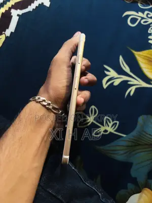 Apple iPhone 6 Plus 64 GB Gold