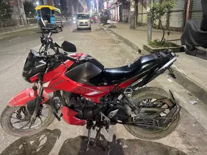Hero Thriller 160R 2021 Red