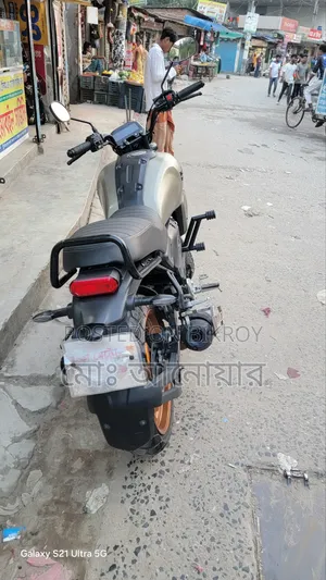 ইয়ামাহা এফজেড-এক্স ২০২৫ গ্রে
