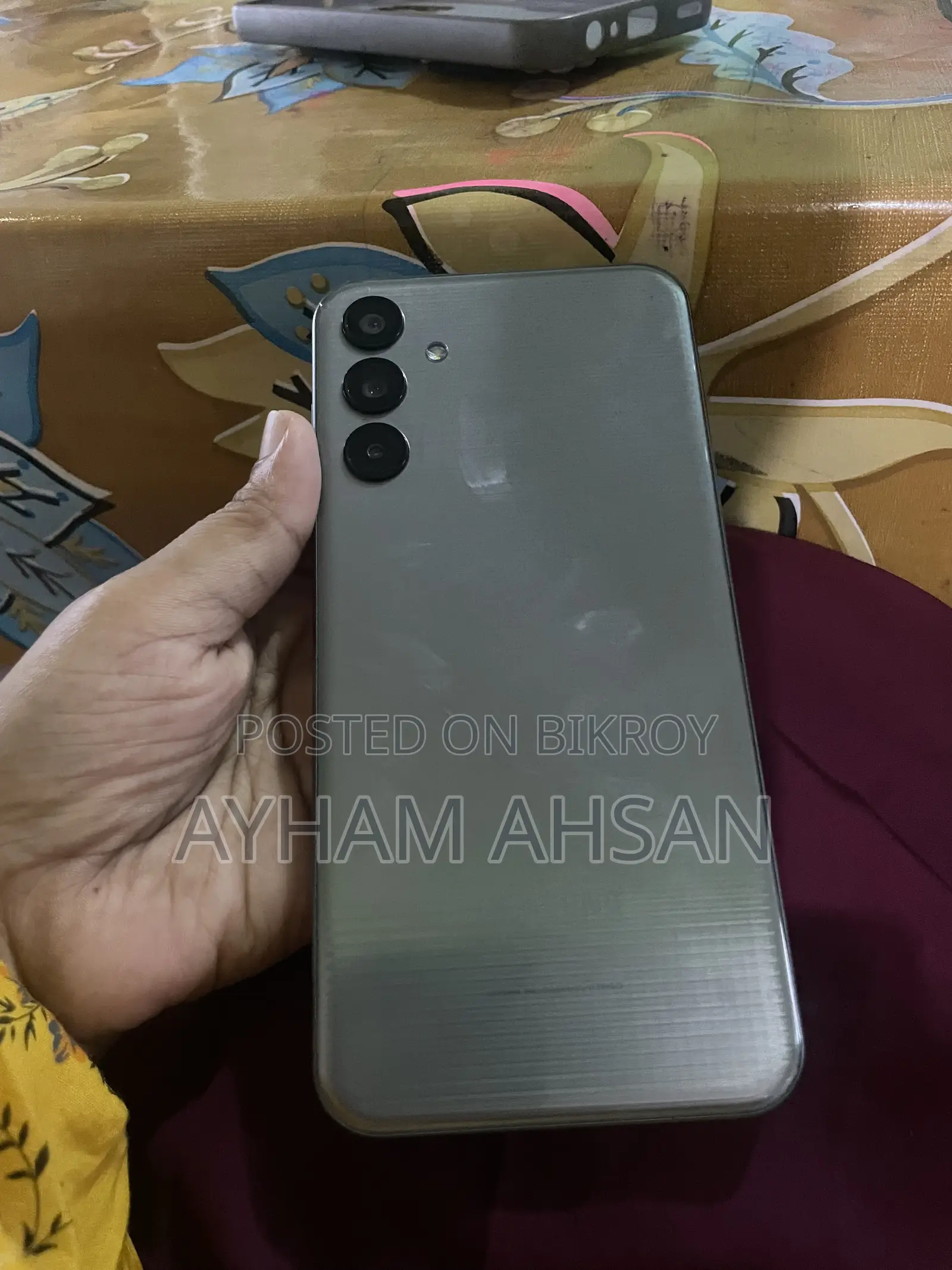 Samsung 8 GB Silver