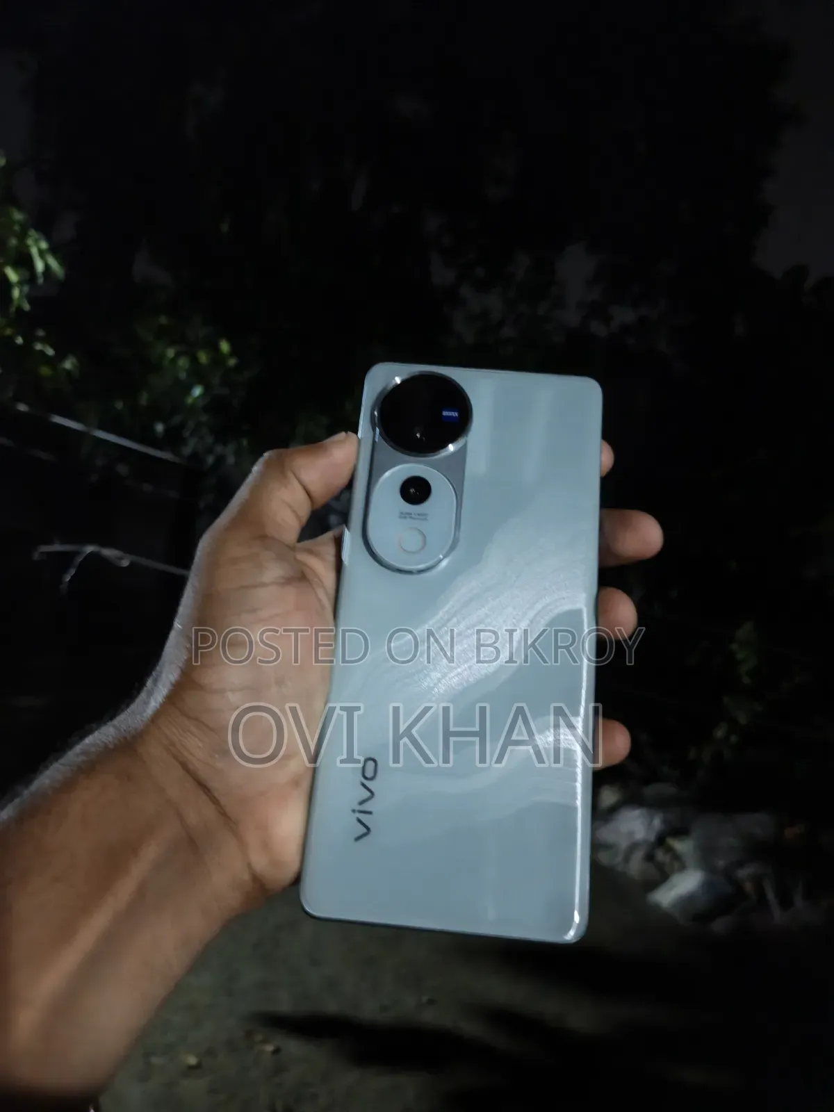 ভিভো ভি৪০ প্রো ২৫৬ জিবি ব্লু