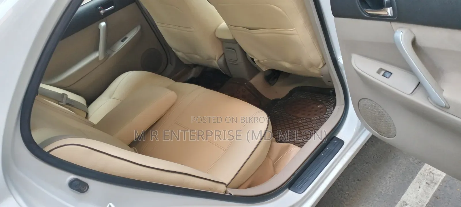 টয়োটা প্রিমিও ২০০৩ সাদা