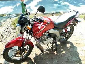 সুজুকি জিএসএক্স ১২৫ ২০২৩ রেড