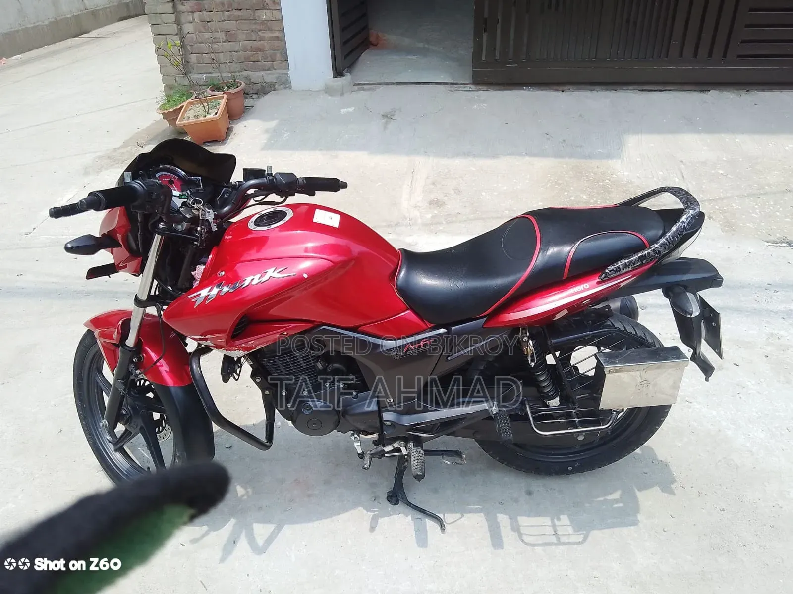 Hero Hunk 2023 Red