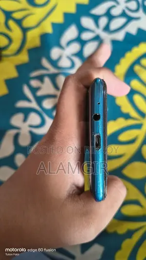 Tecno Spark Go 64 GB Blue