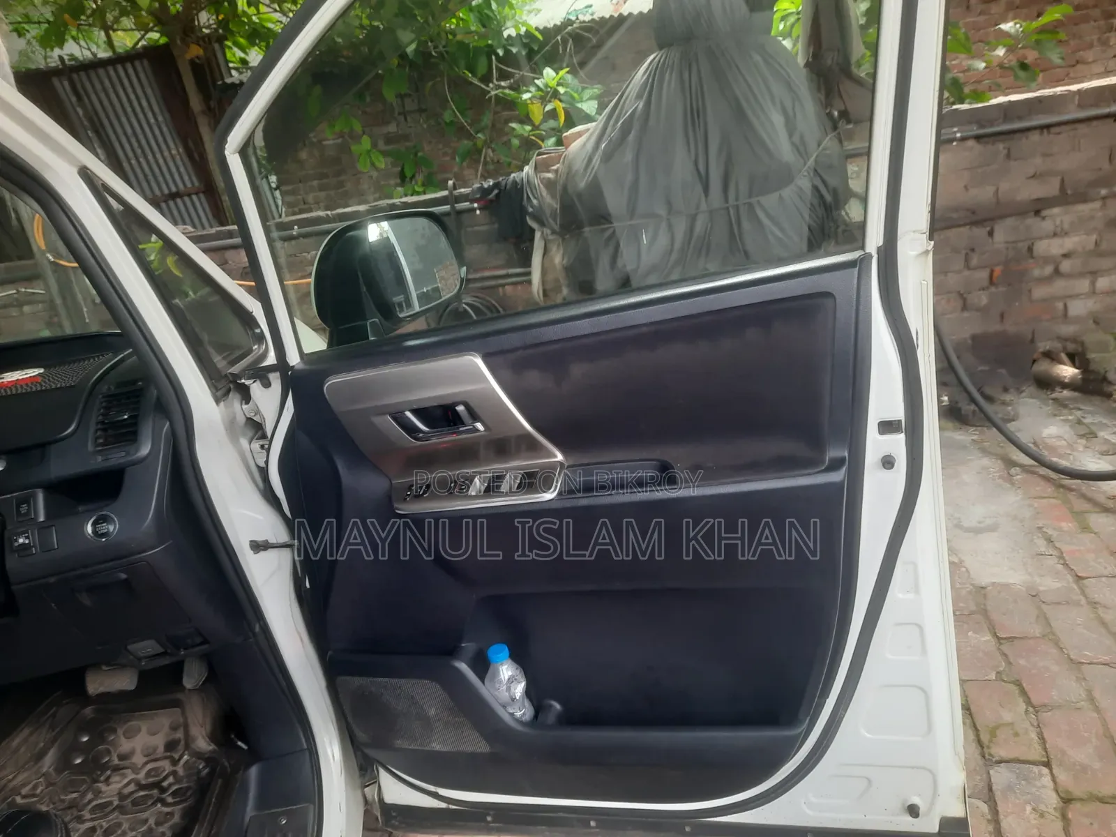 Toyota Noah 2013 White