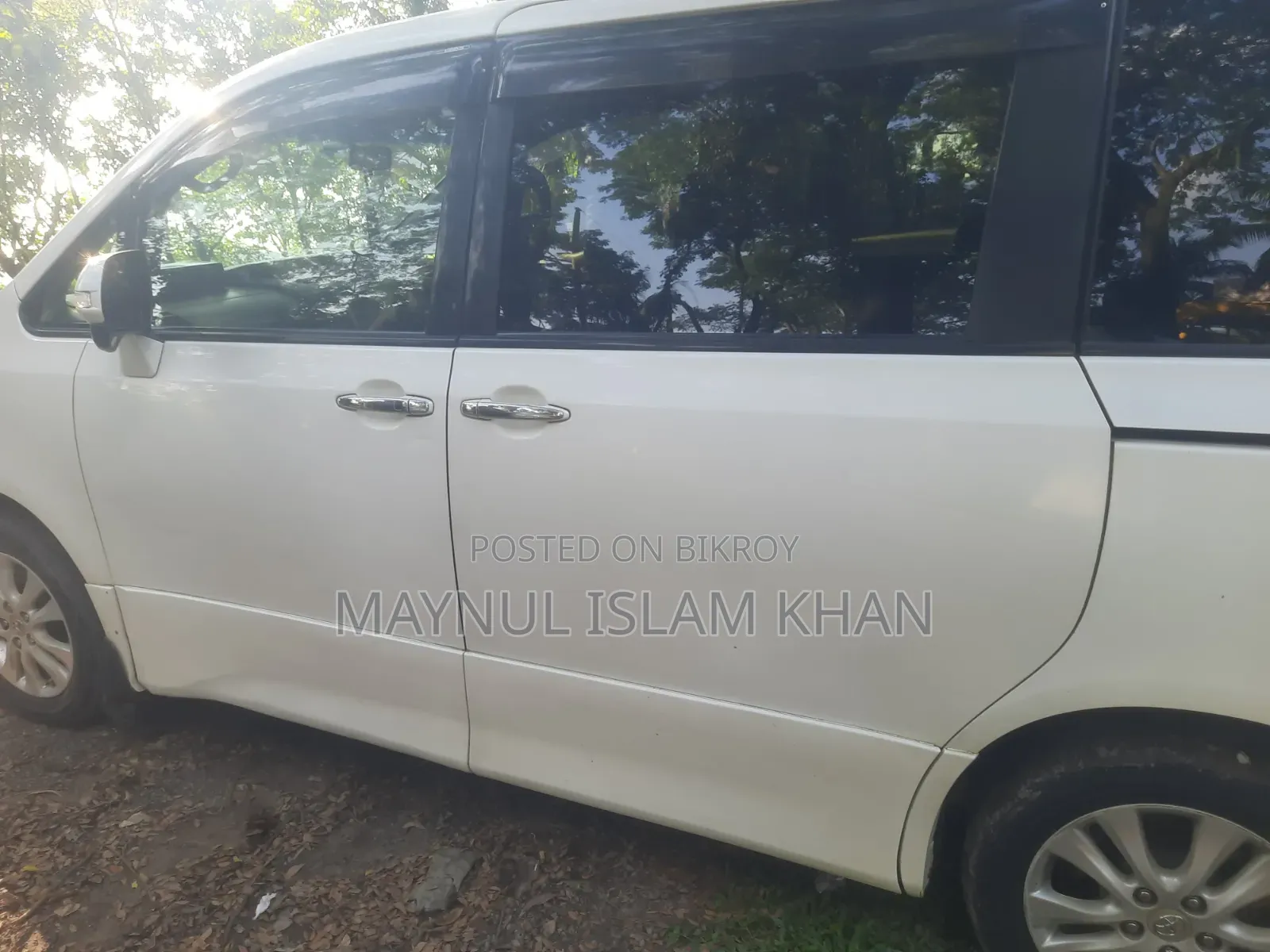 Toyota Noah 2013 White