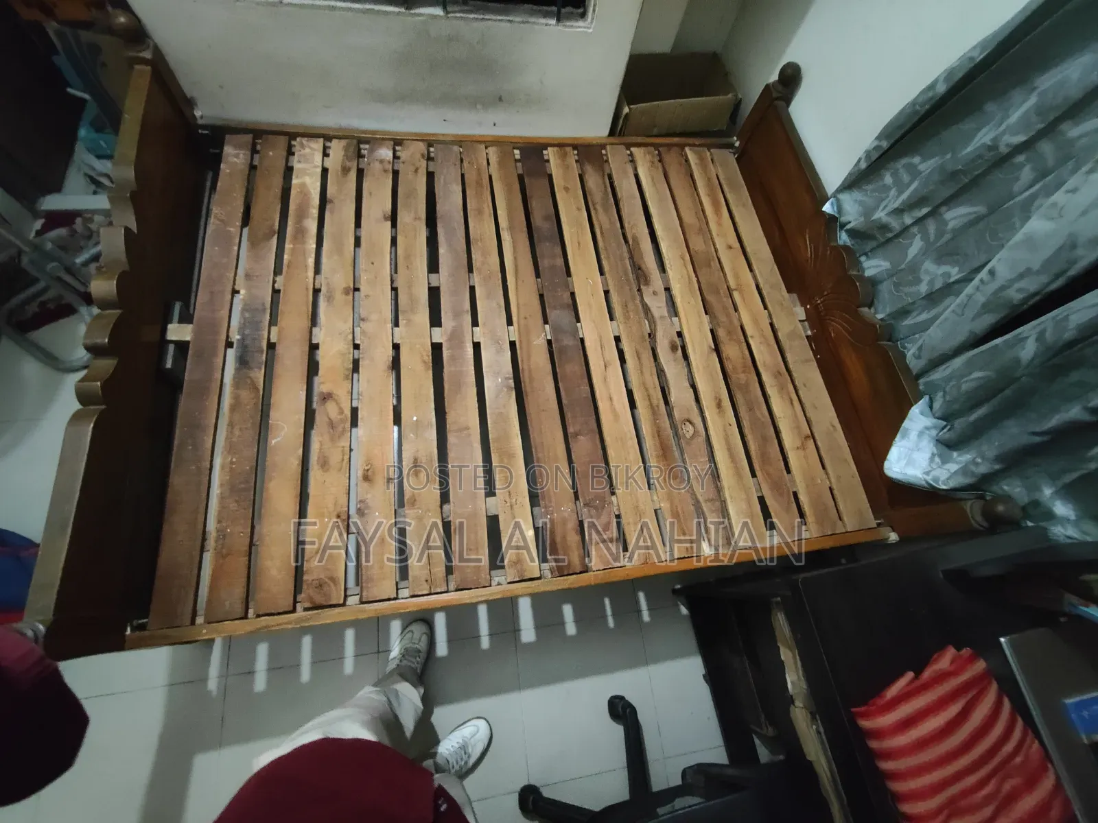 Bed (5 Feet by 6.5 Feet)
