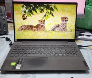 Laptop Lenovo IdeaPad 520 16GB Intel Core i7 HDD+SSD 1T