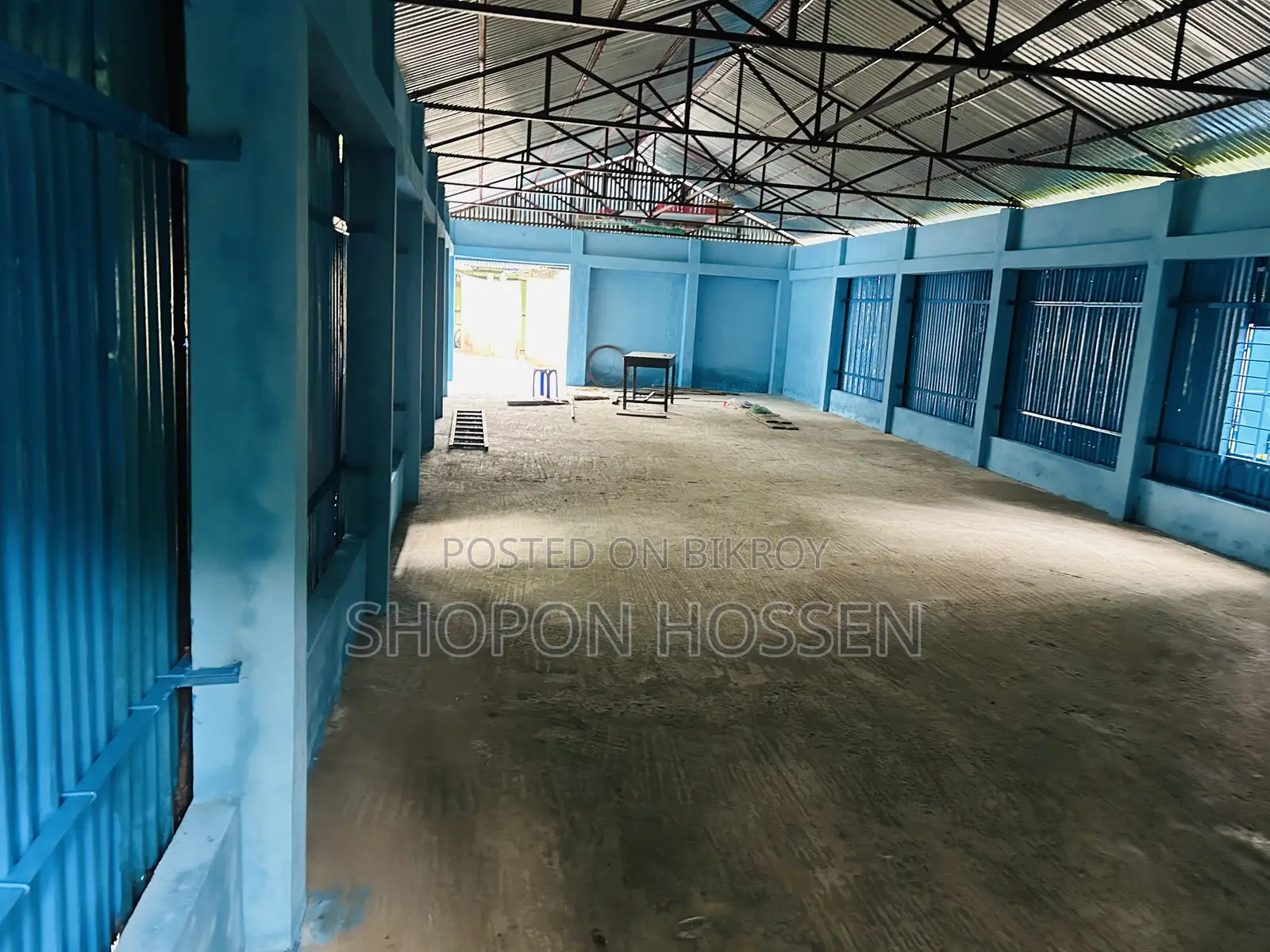 গোডাউন,ডিলার বা ডিপোর জন্য ভাড়া দেওয়া হবে |