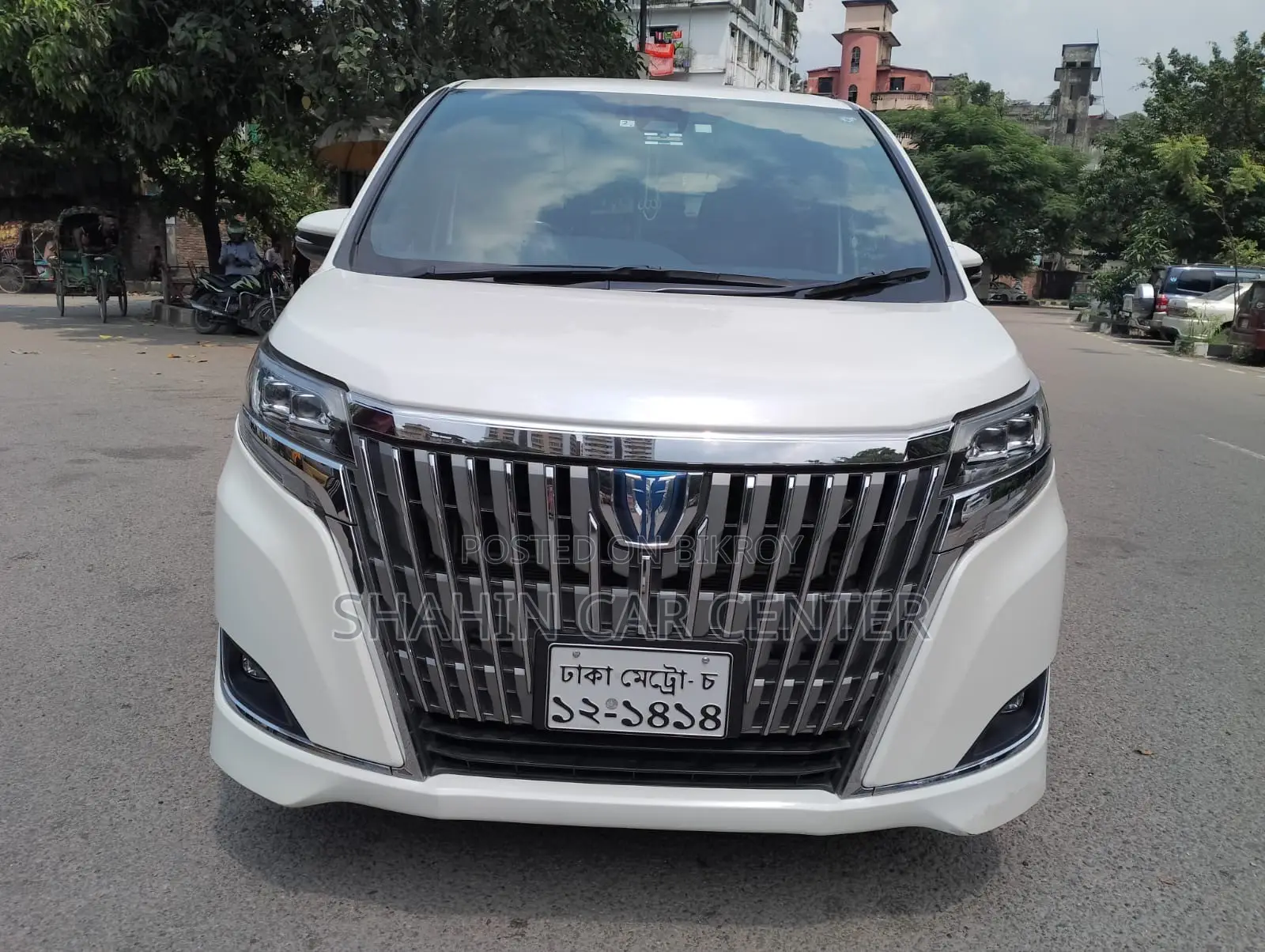 Toyota Esquire 1.8 FWD Hybrid (7 seater) 2018 Pearl