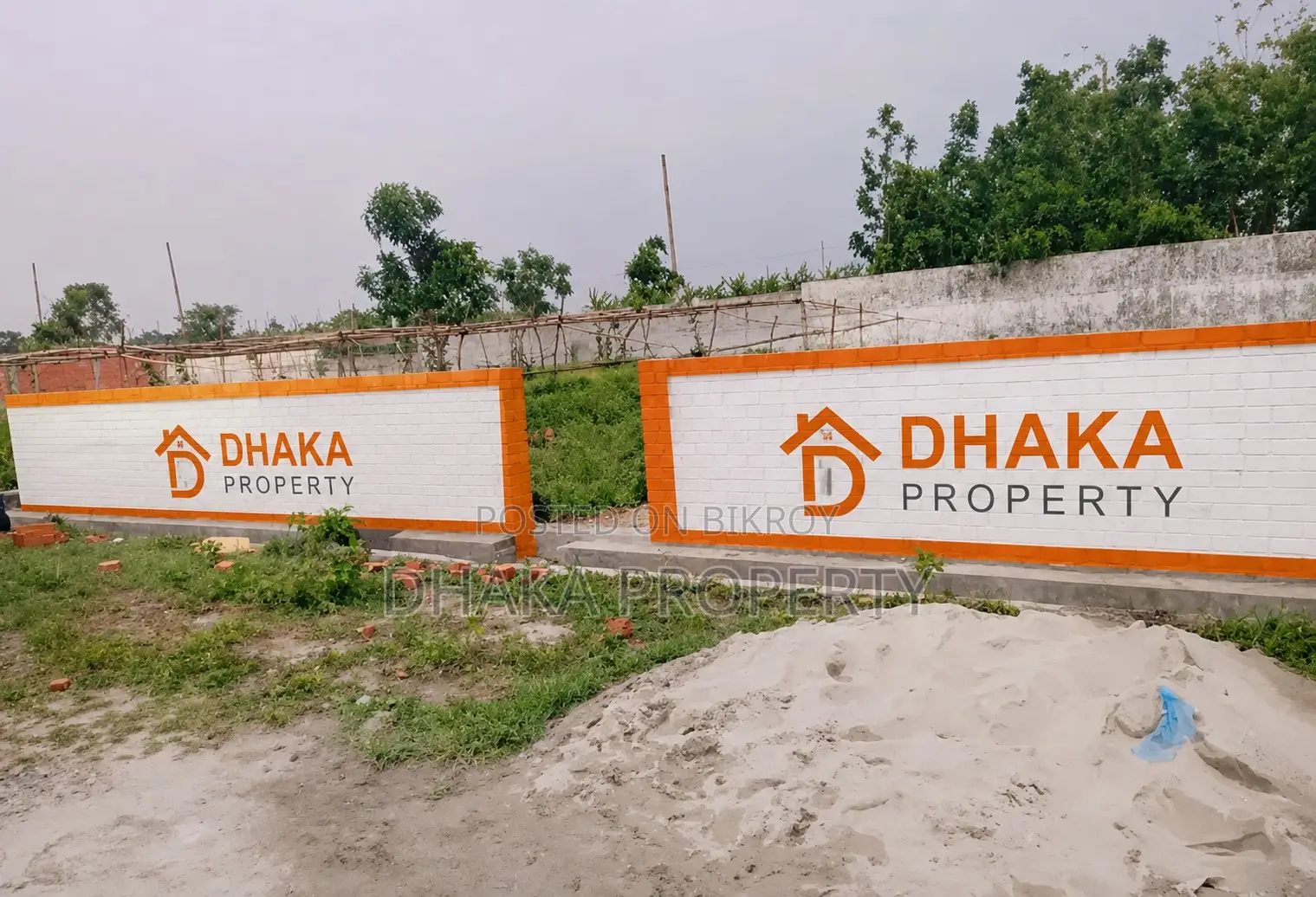 সেক্টর-১৬/আই-এ ৬০ ফুট রাস্তার পাশে ৩ কাঠার উত্তরমুখী জমি