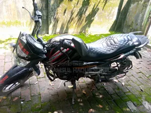 Bajaj Discover 125 2016