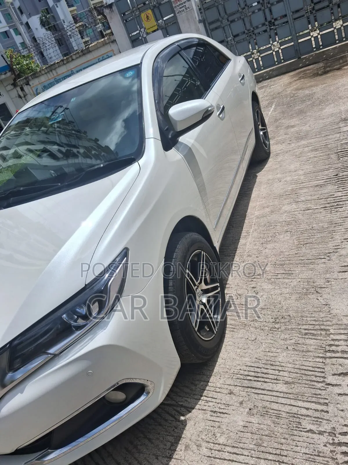 Toyota Premio 1.5 Front-Wheel Drive 2016 Pearl