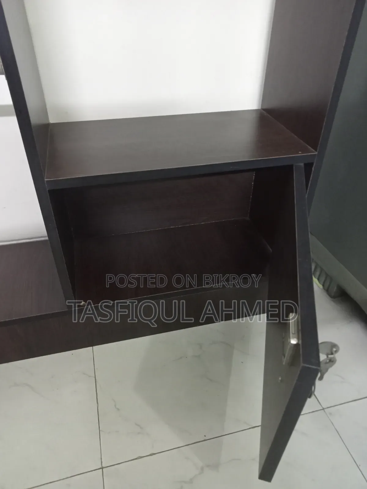 প্রিমিয়াম কোয়ালিটি স্টোরেজ আলনা