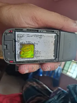 অরজিনাল নোকিয়া ৫সি ৪সি ব্যাটারি লাগবে