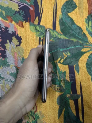 New Apple iPhone XS 512 GB Gold