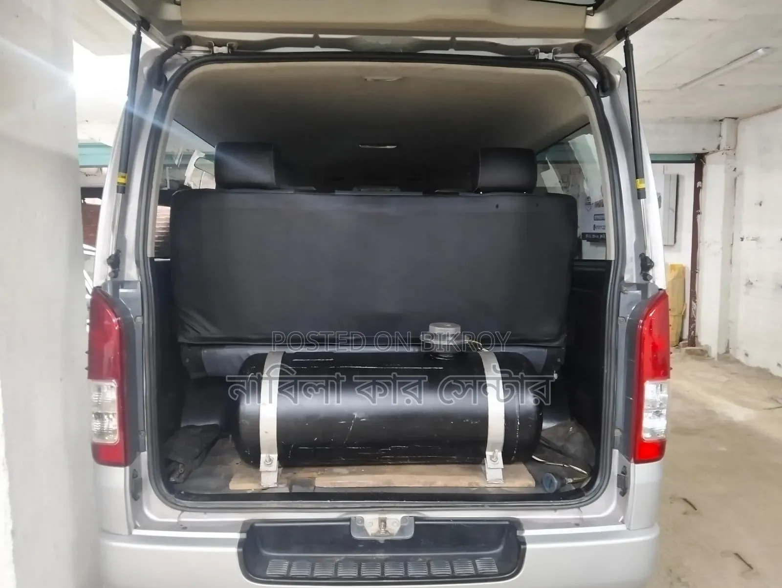 Toyota HiAce 2019 Silver