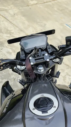 Hero Xtreme 125R 2026 Black