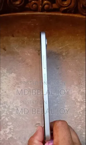 ইনফিনিক্স স্মার্ট ১০ প্লাস ১২৮ জিবি হোয়াইট