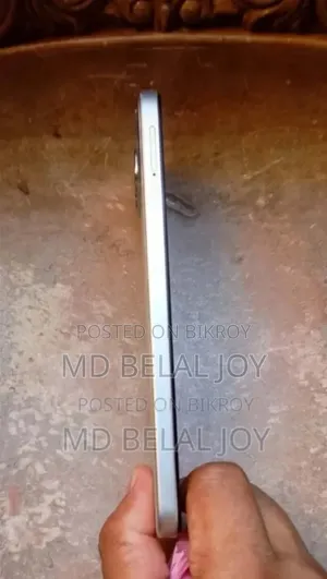 ইনফিনিক্স স্মার্ট ১০ প্লাস ১২৮ জিবি হোয়াইট