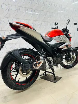 Suzuki Gixxer 2023 Orange