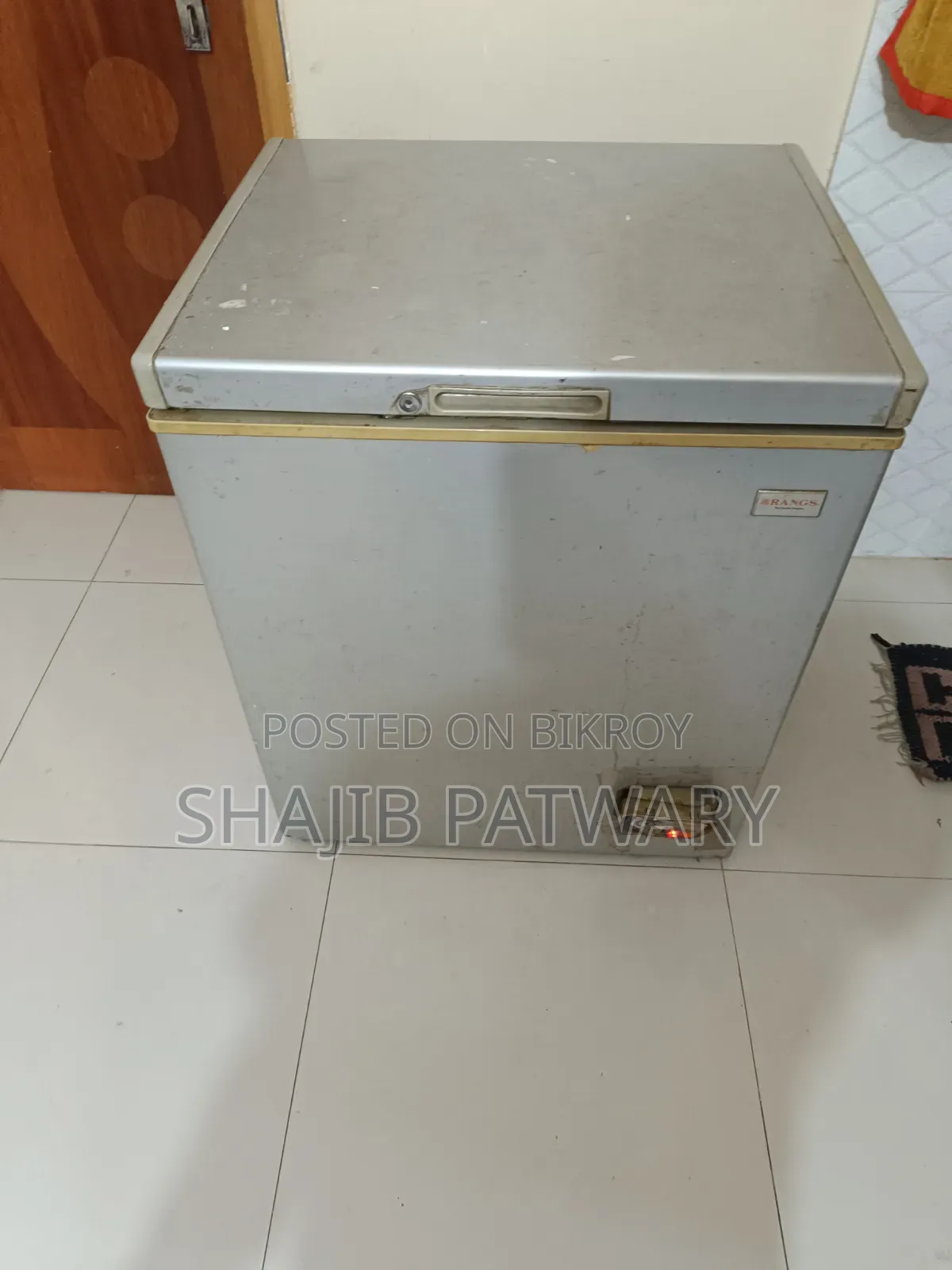 A Compact, Silver-Colored Rangs Chest Freezer (Deep Fridge)