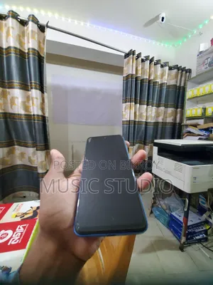 রিয়েলমি ১০ ৬৪ জিবি