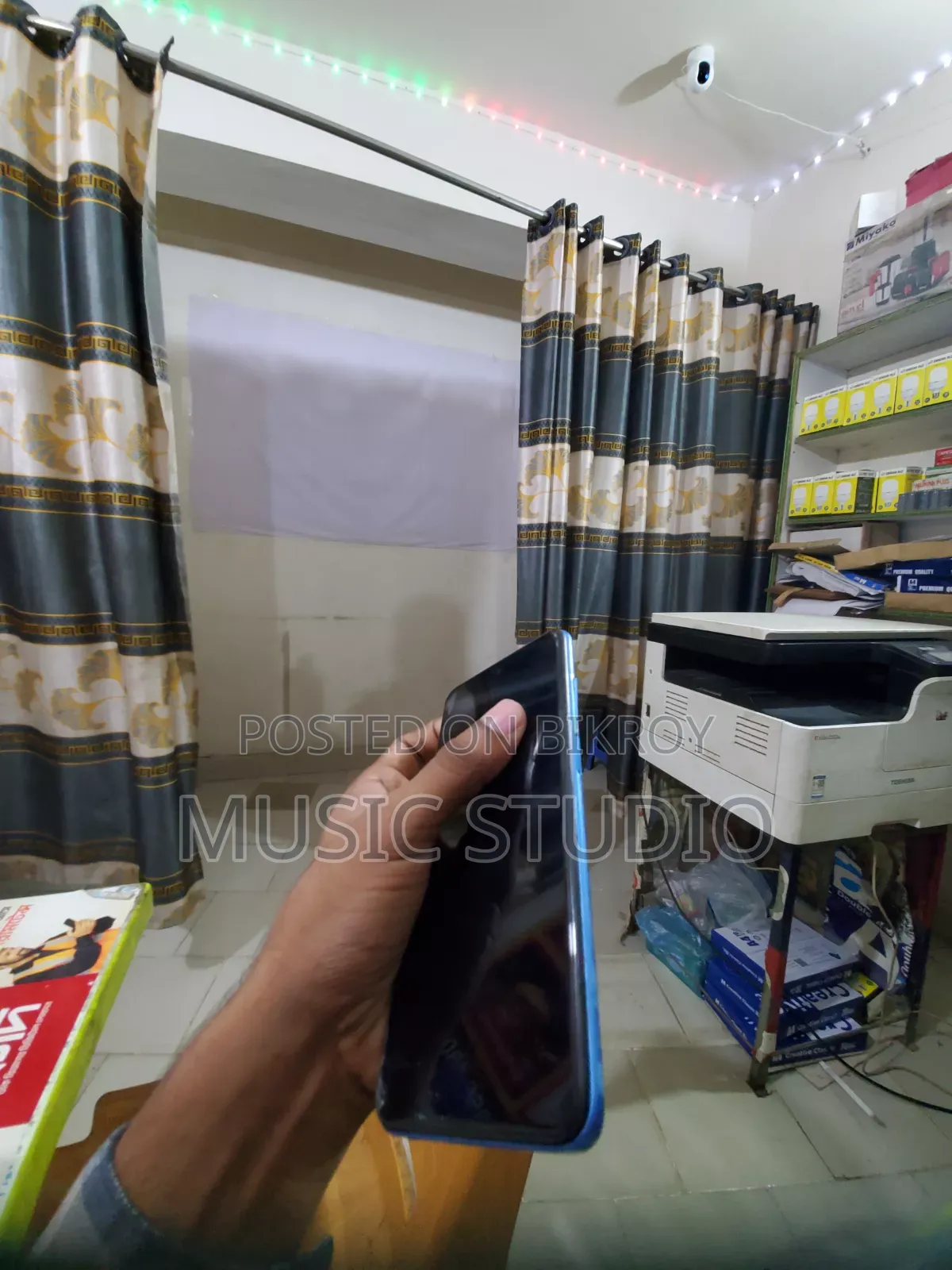 রিয়েলমি ১০ ৬৪ জিবি